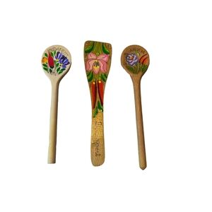 Budapest Hungary souvenir wooden spoons hand painted floral red pink Set Of 3